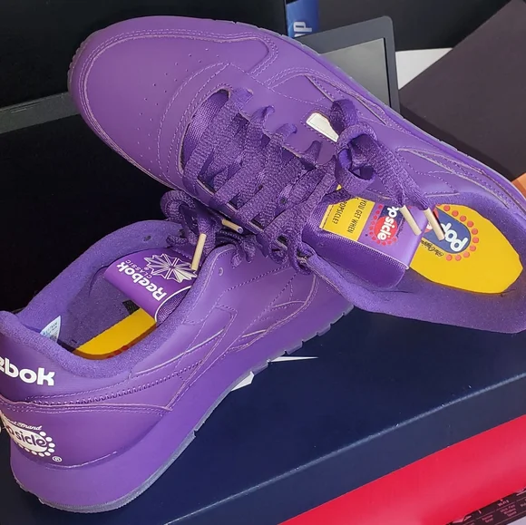 Reebok | Shoes | Classic Reebox Size 95 Purple Popsicle  display picture 1